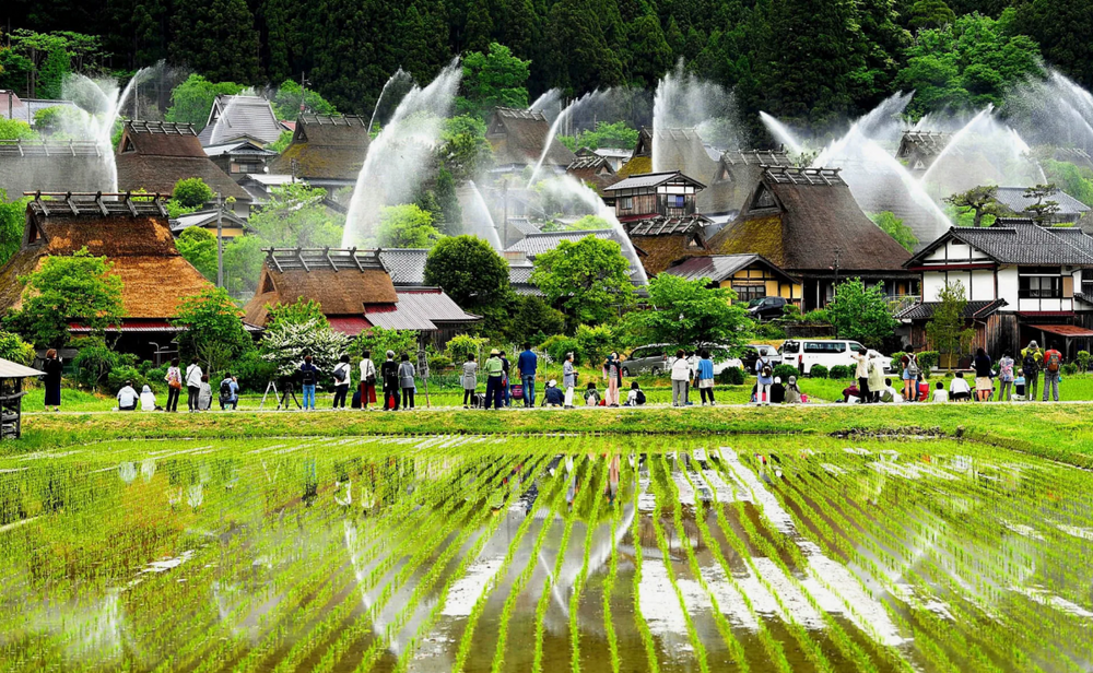 Зачем в Японии построили деревню-фонтан