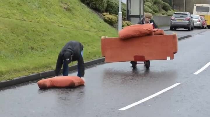 Перевозка дивана в Ирландии 