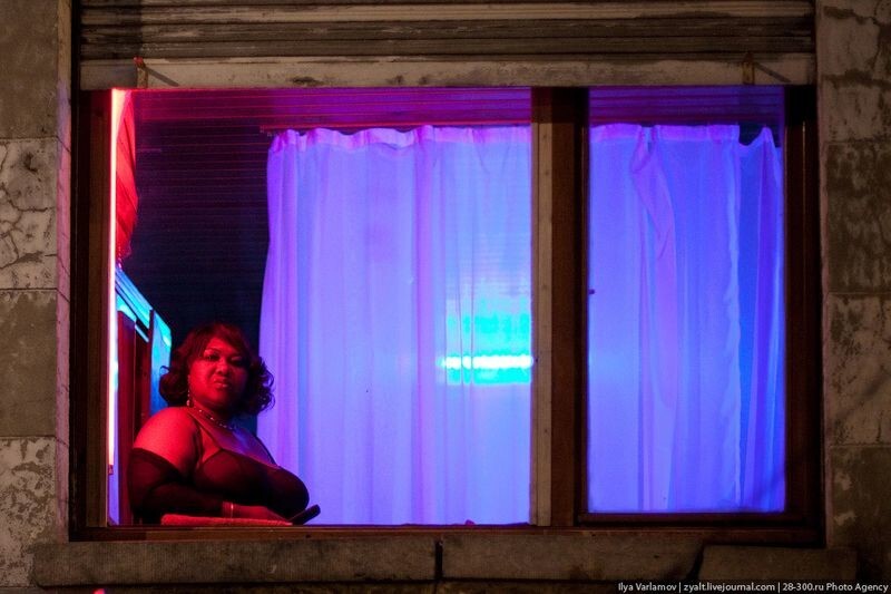 Кто не работает - тот не ест: в Бельгии намерены штрафовать проституток за отказ от секса
