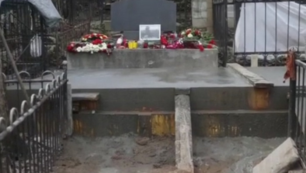 Что происходит на Пороховском кладбище