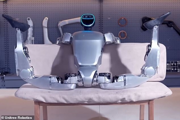 Китайцы показали гибкого, ловкого и устойчивого робота-гуманоида