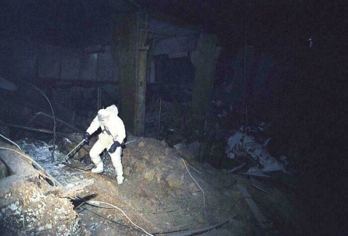 15. Одинокий учёный в радиоактивной тьме Чернобыля в 1986 году