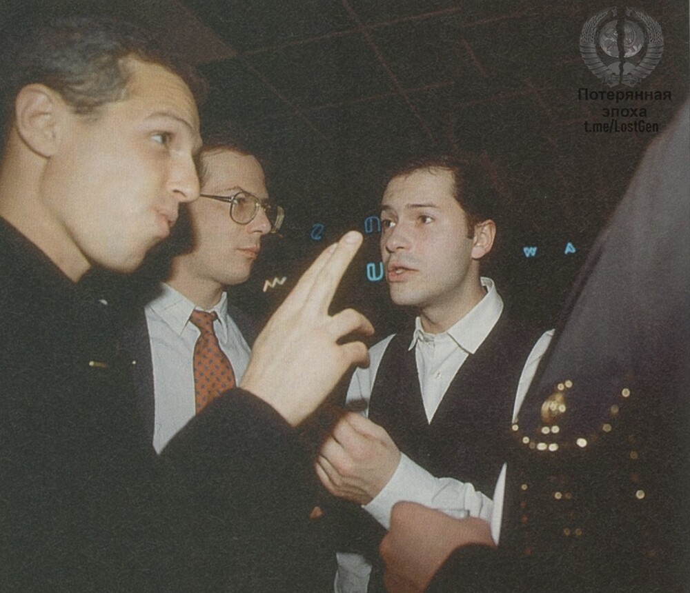 Игорь Верник, Алексей Лысенков и Фёдор Бондарчук на банкете, 1994 год
