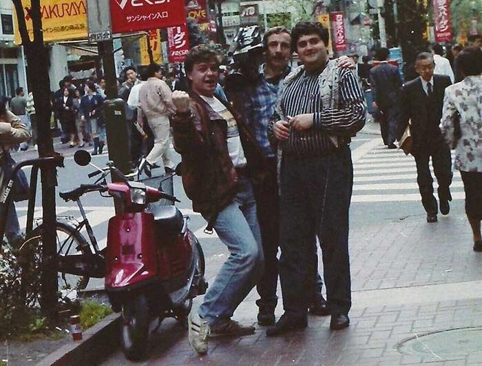Сергей Супонев, оператор Эдуард Мазуро и Георгий Галустьян, Токио 1991 год.
