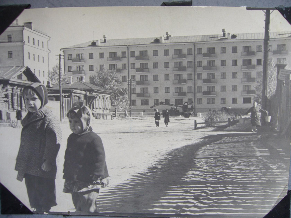 Чита. Улица Костюшка Григоровича, вид на перекресток с ул. Ленинградской, начало 1960-х годов.