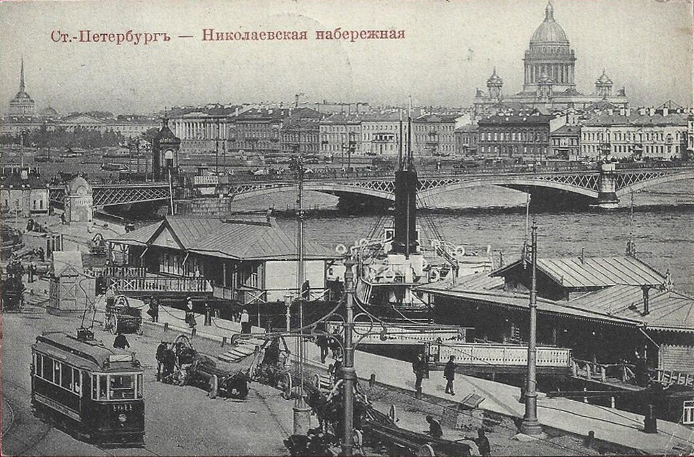 Суета на Николаевской набережной (современная набережная Лейтенанта Шмидта).