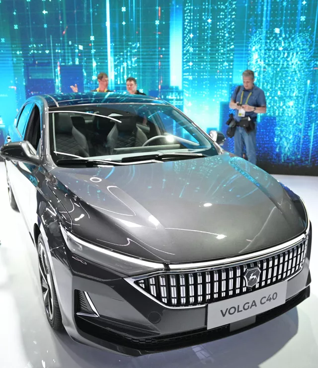 В Нижнем Новгороде показали новые автомобили Volga