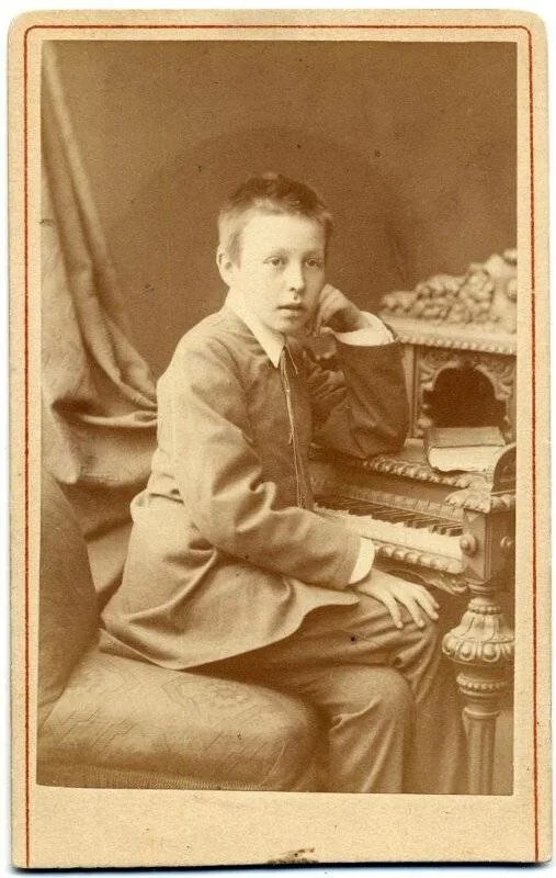 Сергей Рахманинов — великий русский композитор, пианист и дирижер