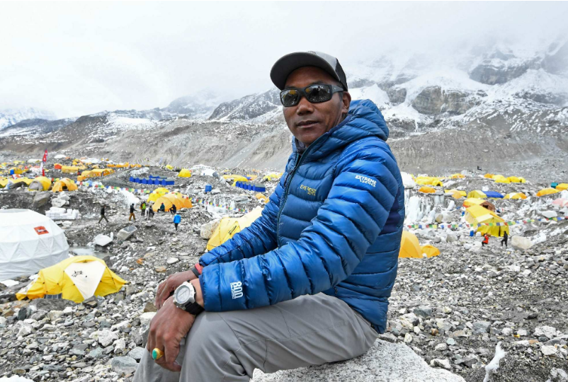 Установлен рекорд Эвереста – мужчина совершил 30 подъемов
