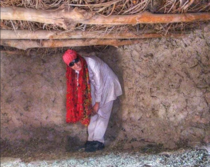 Иранская деревня гномов возрастом 5000 лет. Их рост не превышал 70 сантиметров
