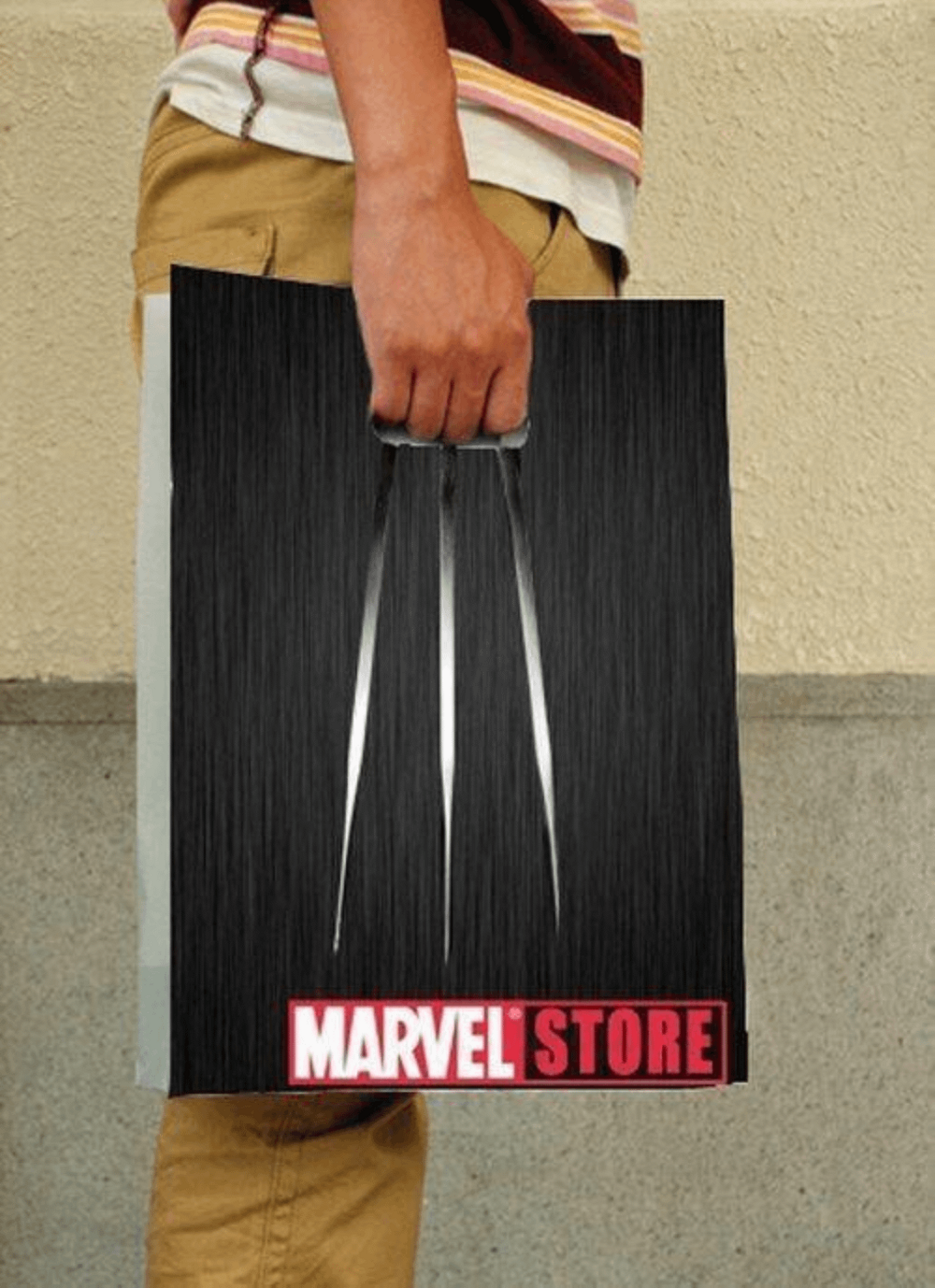 4. Набор из магазина Marvel для тех, кто хочет почувствовать себя героем