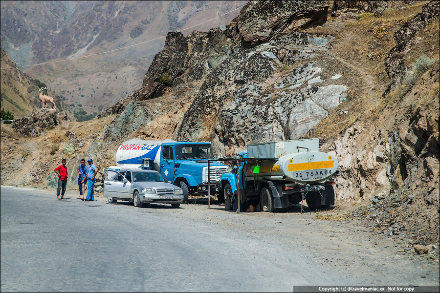 Жесткие заправки в Таджикистане