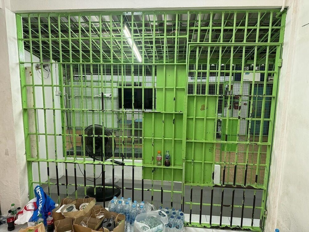 "Я в Таиланде, в тюрьме": герой мема про "борщ с капусткой" нарушил миграционный закон в Паттайе и был арестован