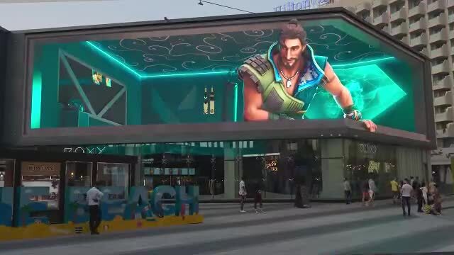 Реклама компьютерной игры в Дубае 