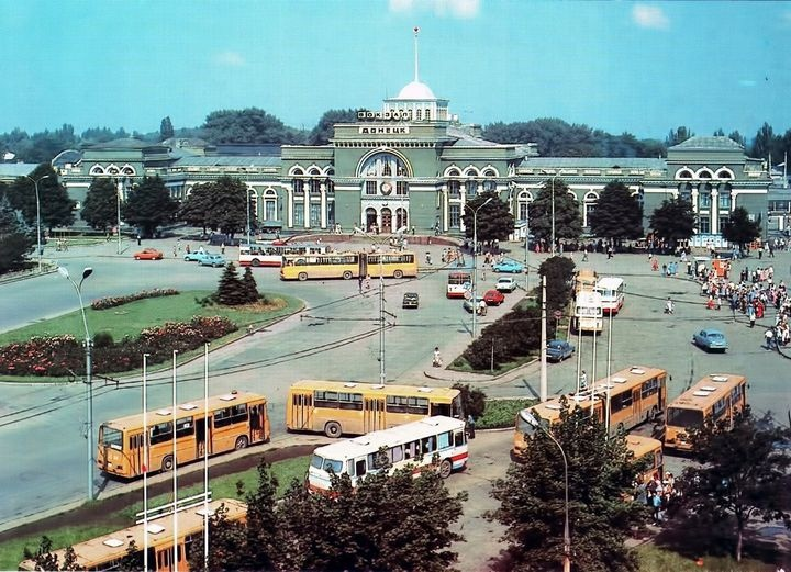  Донецк. Центральный железнодорожный вокзал, лето 1989 года