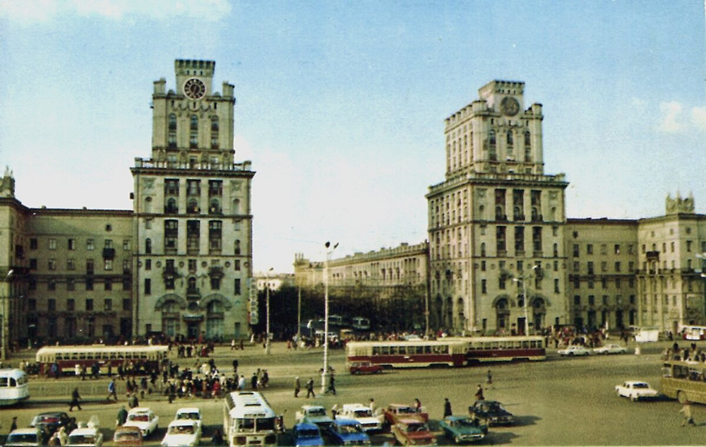 Минск, БССР. Привокзальная площадь, 1980 год.
