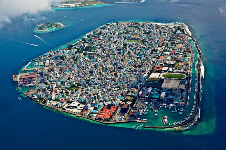 Мальдивы для местных – как 200 метров решают судьбу