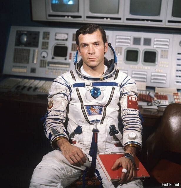 Александр Александрович Серебров - советский космонавт