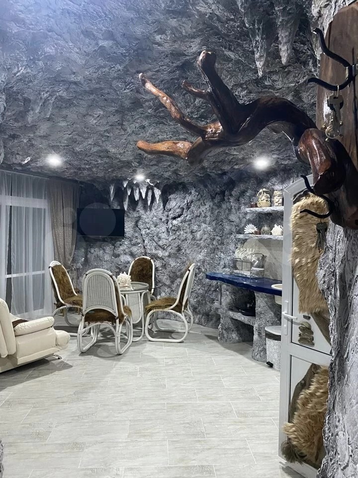 9. Квартира в стиле пещеры