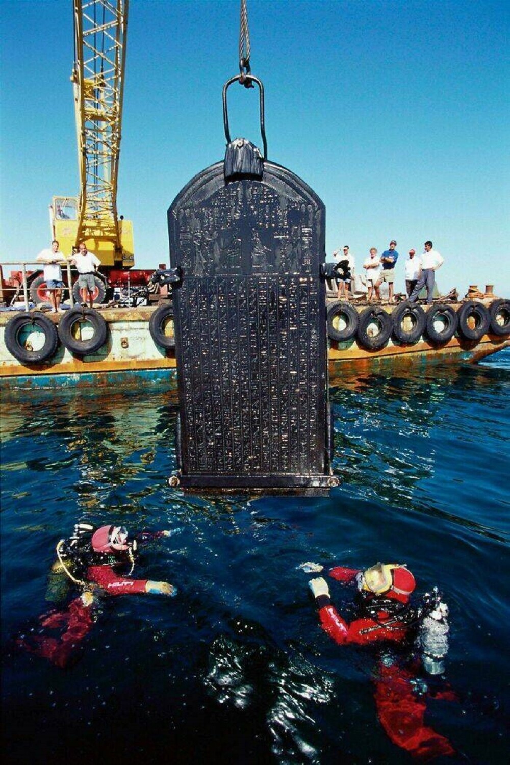 19. Тонис-Гераклион был одним из величайших портов Египта, но он медленно погружался в море с 100 г. до н. э. по 800 г. н. э.