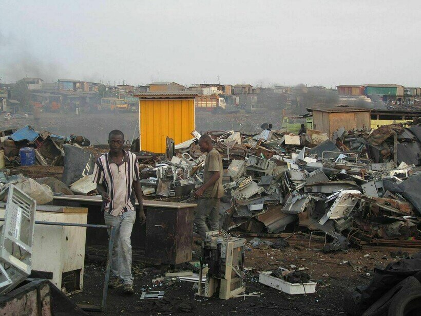Агбоблоши: как выглядит мировая свалка электроники