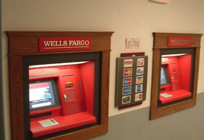 5. Единственные два банкомата на континенте находятся на станции Мак-Мердо и обслуживаются компанией Wells Fargo, хотя это и не так уж «безумно». Но комиссии, должно быть, безумные