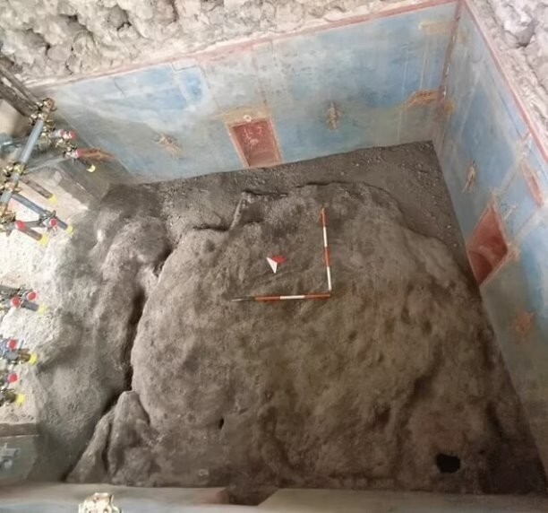Археологи обнаружили интересную комнату в Помпеях