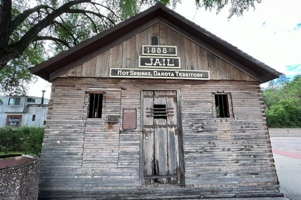 Деревянная тюрьма 1888 года, претендующая на статус самой старой в США