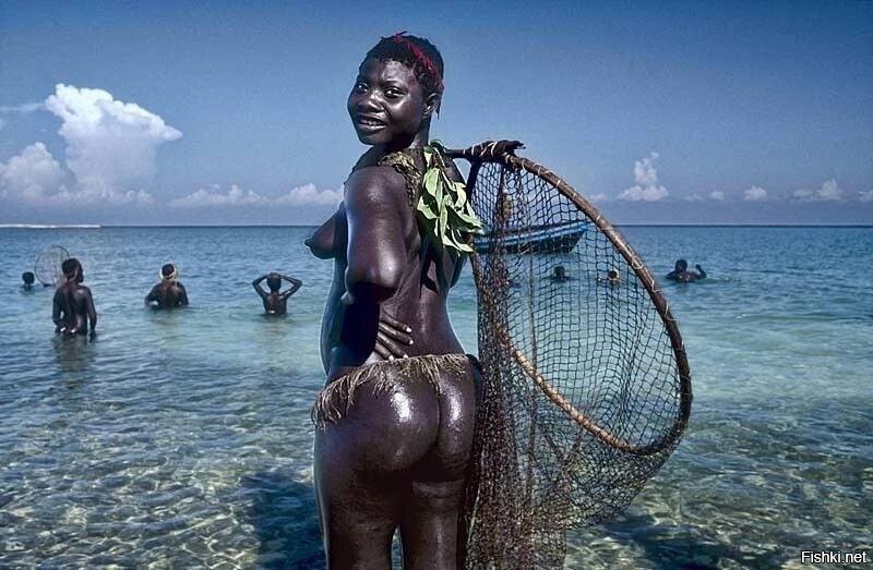 Девушка из племени рыбаков Джарава