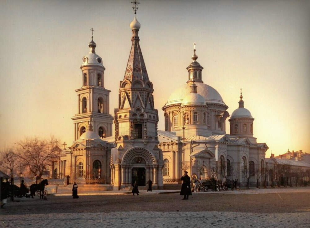 Цветные снимки дореволюционной Москвы. Жизнь и виды города в начале ХХ века
