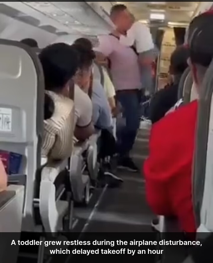 Капризный ребенок сорвал вылет самолета