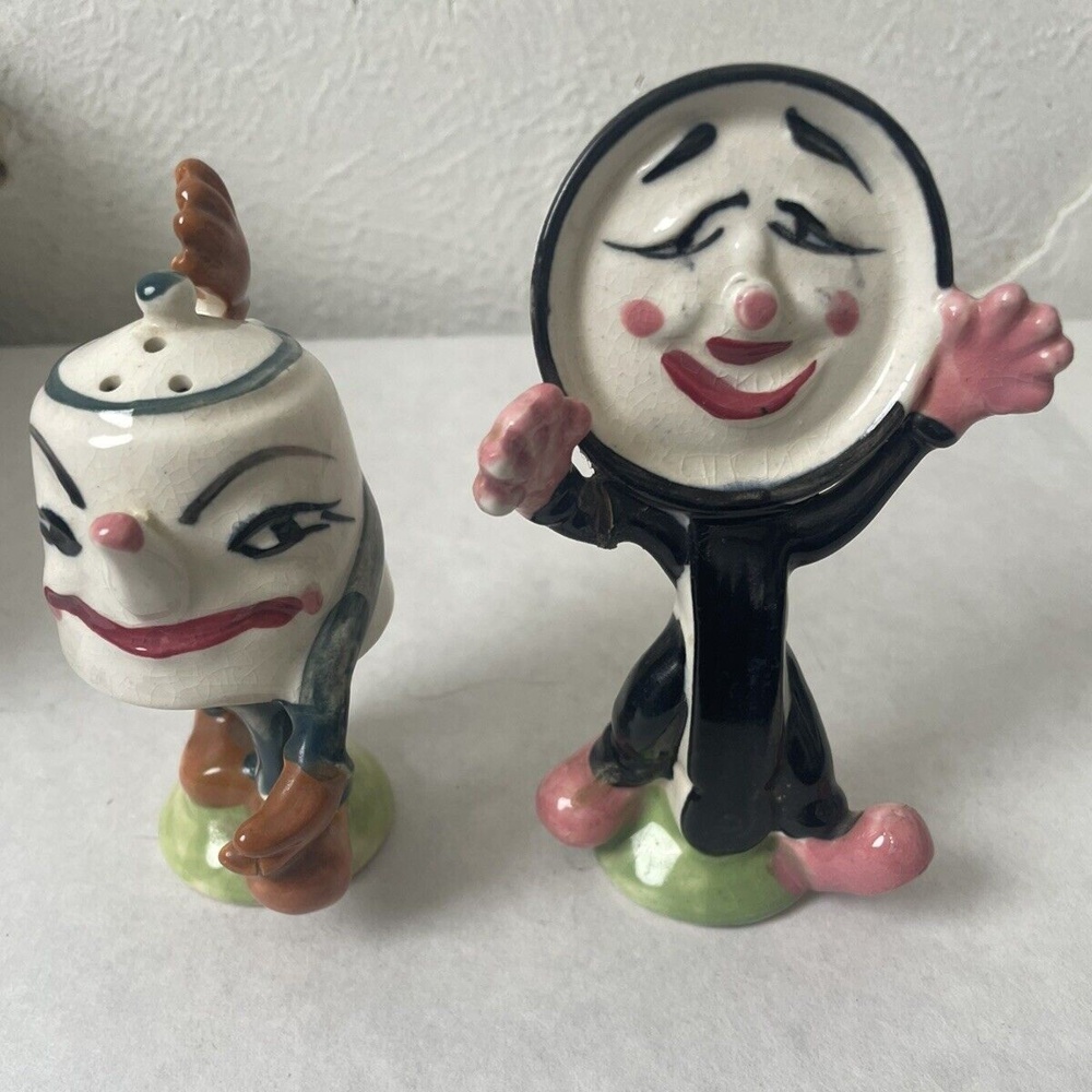 Зловещие перечница и солонка. Япония, 1950-е годы