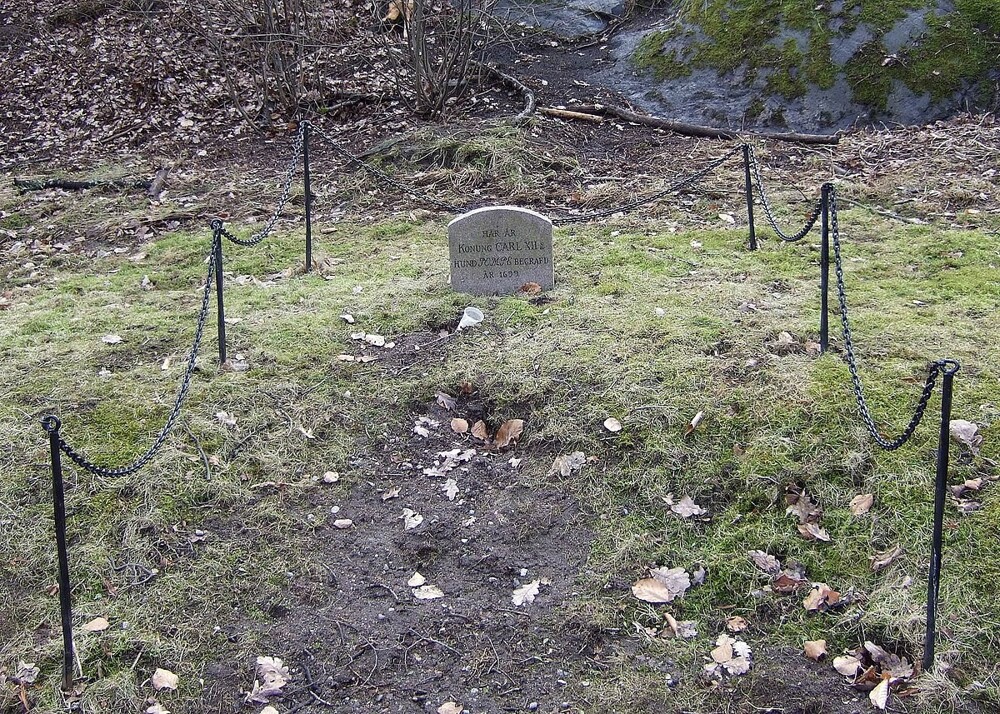 Могила пёсика Помпе – любимца шведского правителя