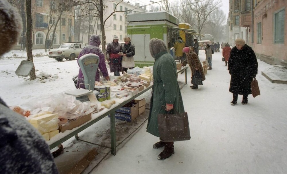 Стихийный рынок в Волгограде