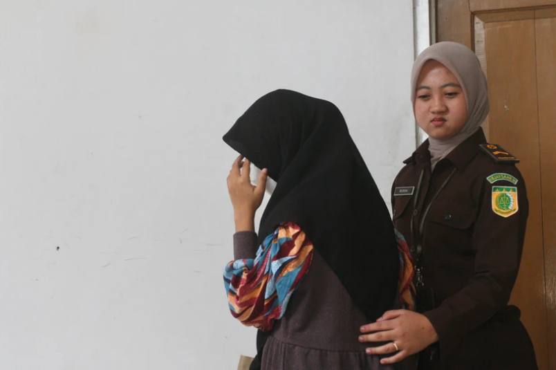 Как живут женщины-палачи в Индонезии