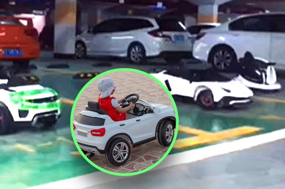 Мужчина в Китае судился за право парковать игрушечные машины сына