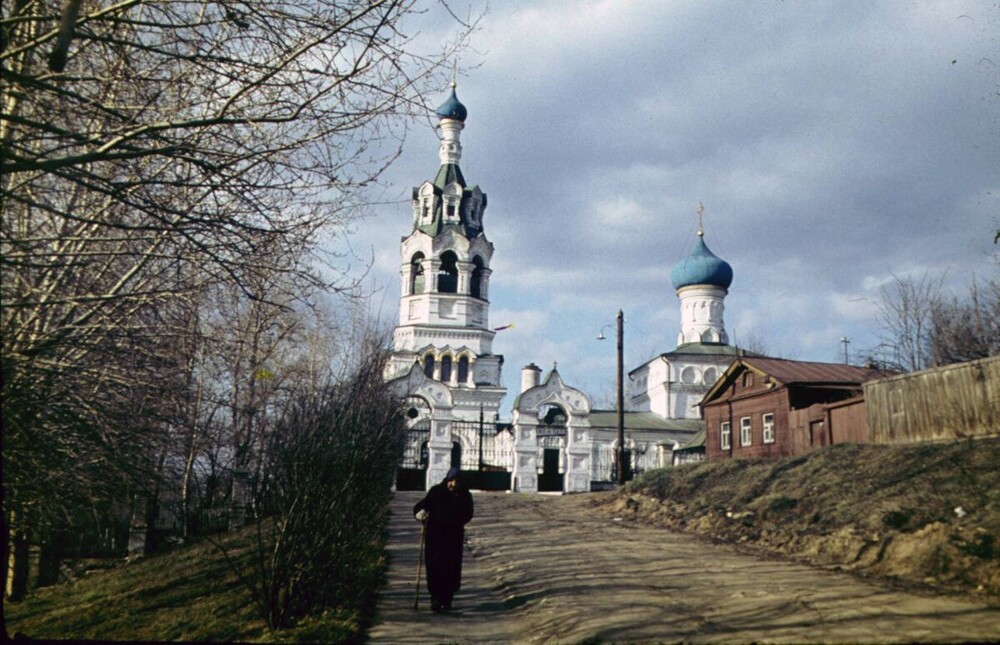 Вид на храм Илии Пророка (Воздвижения Креста Господня) в Черкизове.