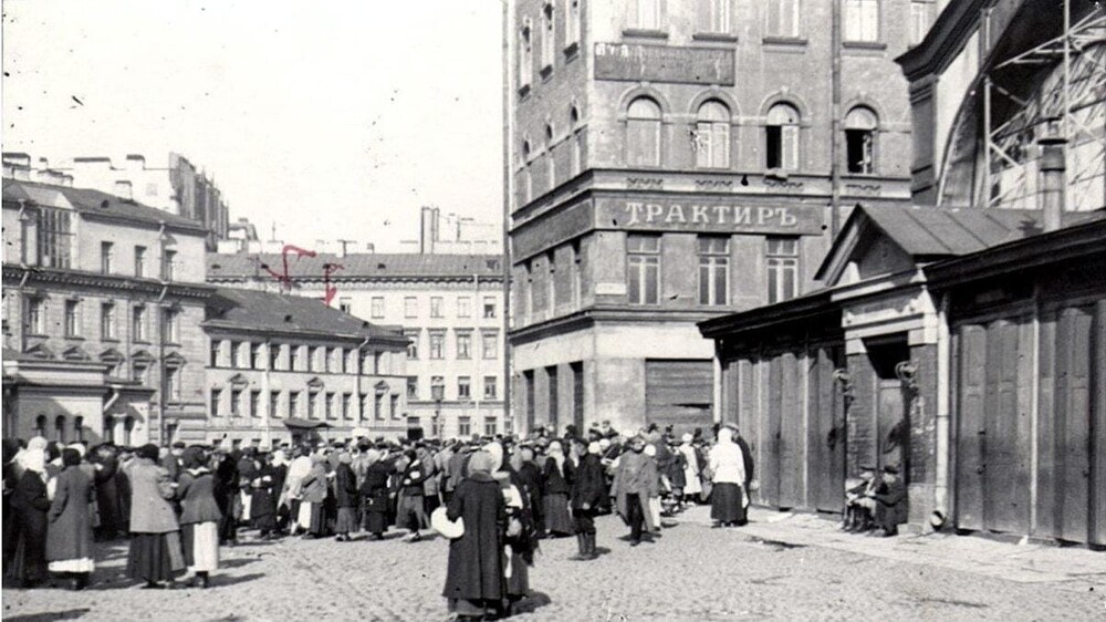 Первый год при большевиках (снимки Петрограда в 1918 году)