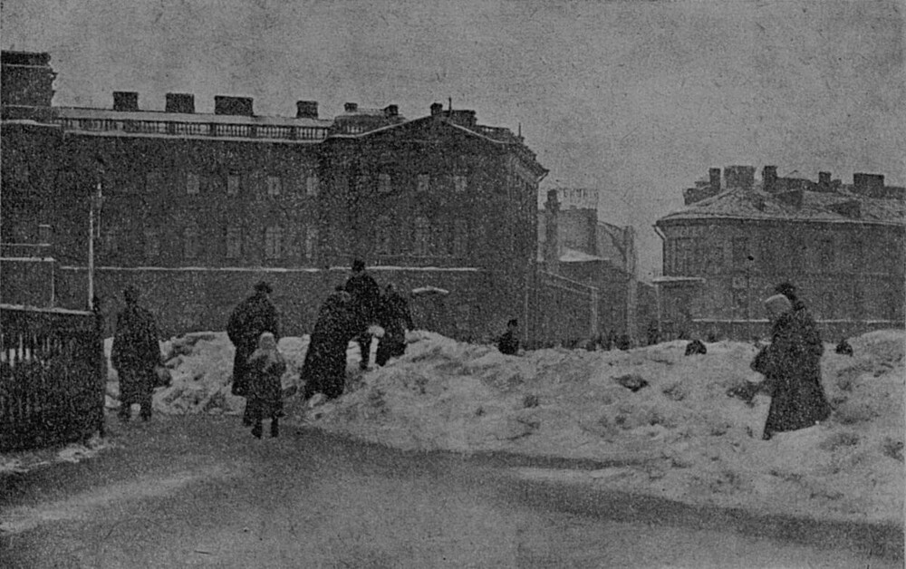 Первый год при большевиках (снимки Петрограда в 1918 году)