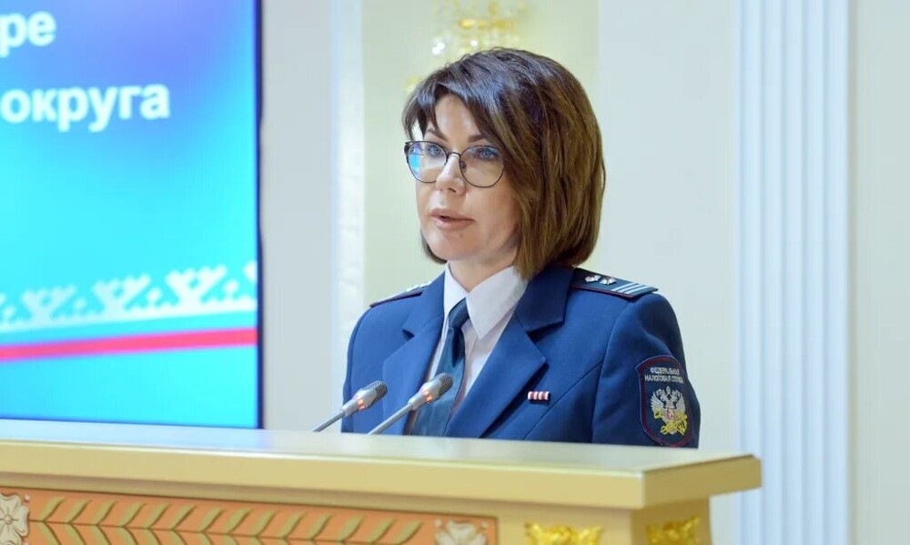 Начальницу УФНС по ЯНАО Яну Калюжину подозревают в получении взятки машиной Porsche Cayenne стоимость 10 миллионов
