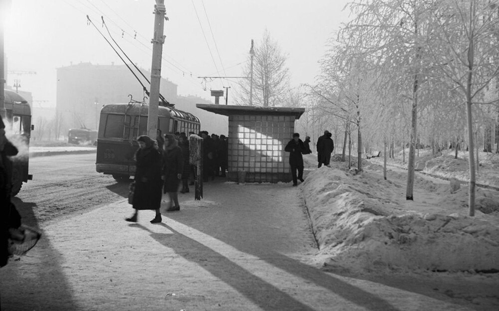 Было - стало: как за 50 лет изменились автобусные остановки в Москве⁠⁠