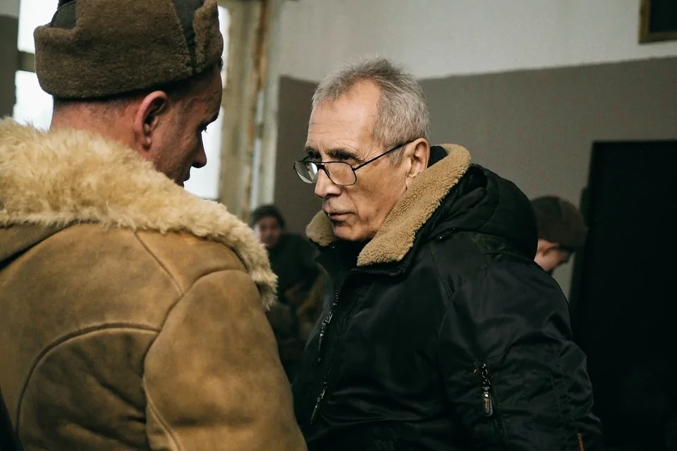 Во время съемок фильма "Василий Тёркин" под массовкой обвалилась декоративная платформа
