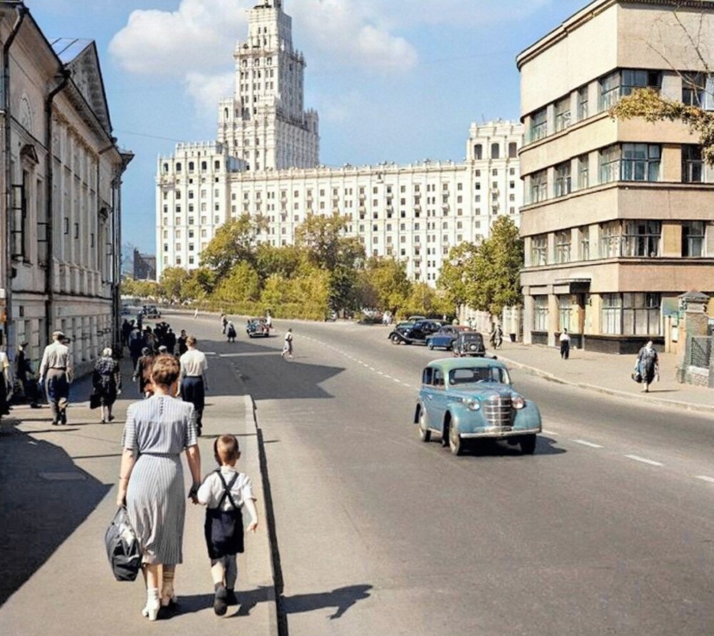 Жизнь Советской Москвы в 60-е годы