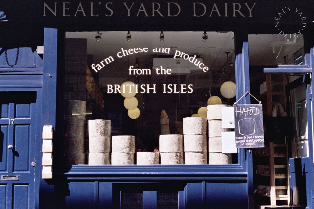 Та самая лавка Neal's Yard Dairy