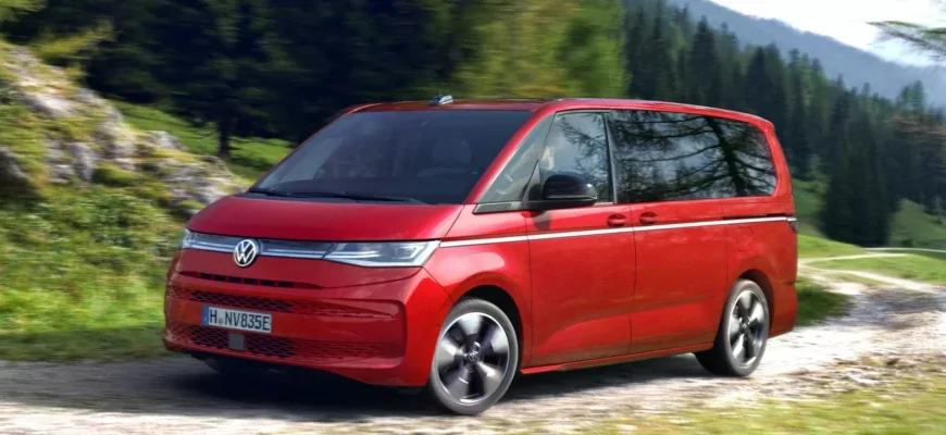 Трёхмоторные Volkswagen Multivan и California eHybrid 4Motion выходят на рынок