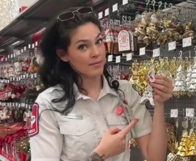 Медработники начали снимать видео, где просят людей использовать праздничную атрибутику только по назначению