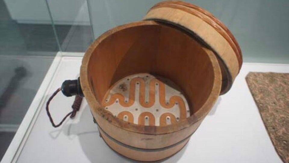 Sony была основана в 1946 году. Эта электрическая рисоварка была их первым продуктом