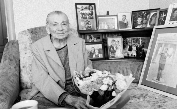 Умерла «Регулировщица Победы» со знаменитого фото 1945 года Мария Лиманская