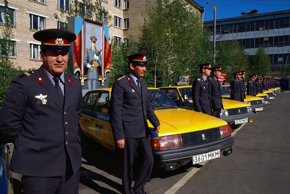 1-й полк патрульно-постовой службы милиции на Автомоторной улице.