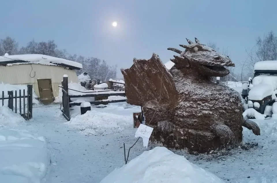 Навозный символ года слепили в Якутии